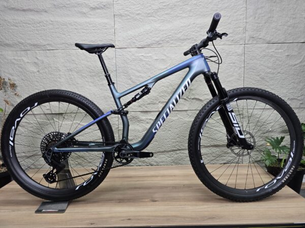 SPECIALIZED EPIC 8 PRO (L) 2024 BG1674